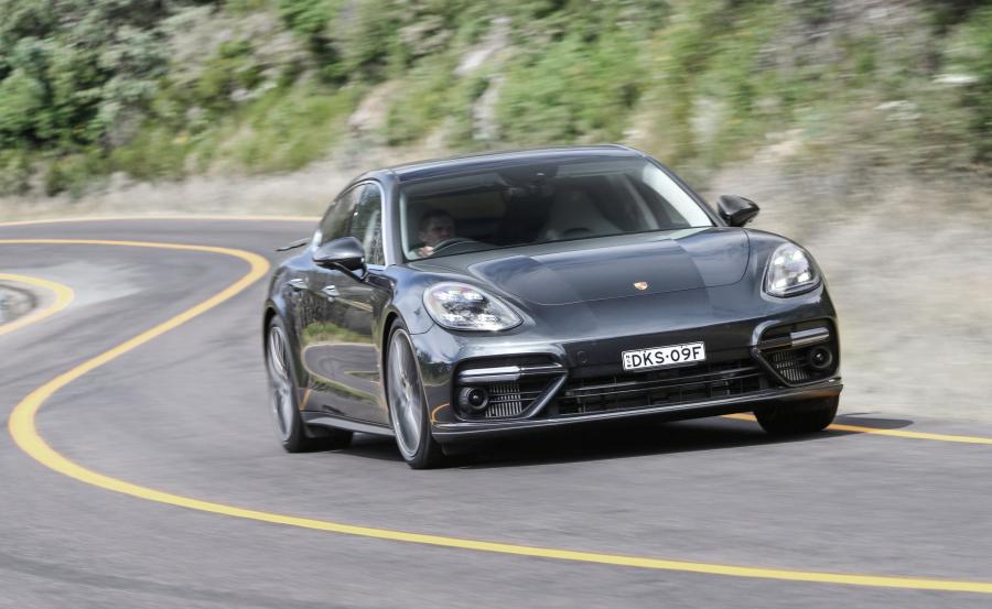  Porsche Panamera Turbo 2017 года  (AU) (фото 5 из 16)